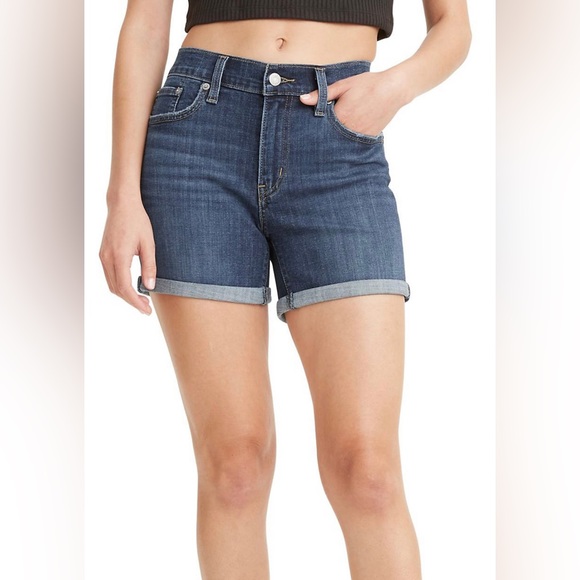 Levis Shorts - Picture 3 of 5